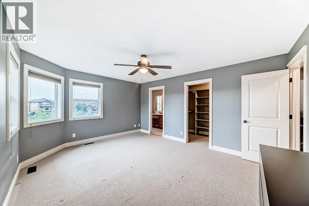228 Kingston Way SE