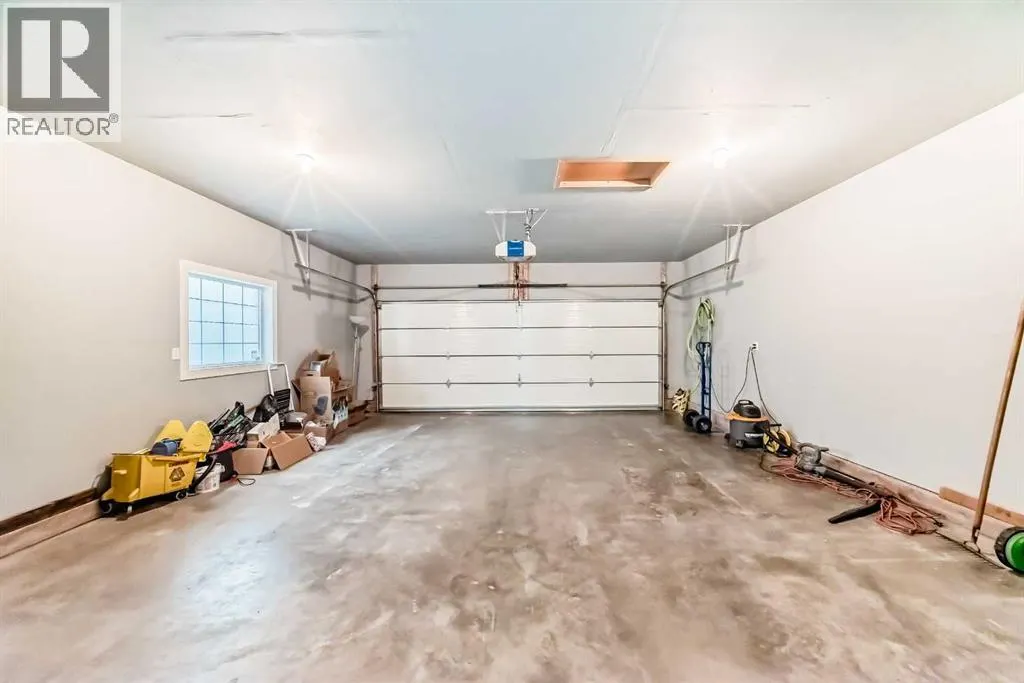 228 Kingston Way SE