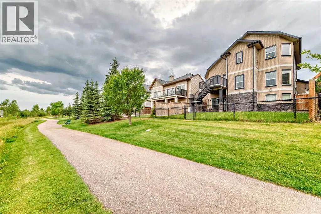 228 Kingston Way SE
