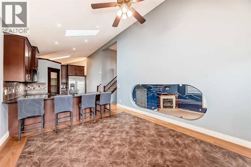 228 Kingston Way SE