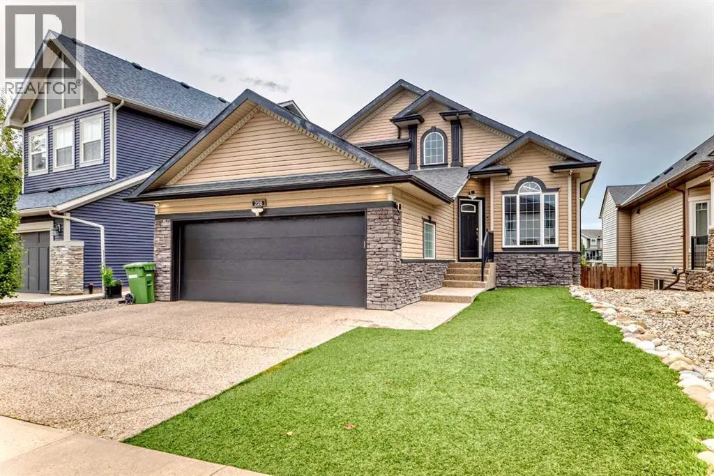 228 Kingston Way SE