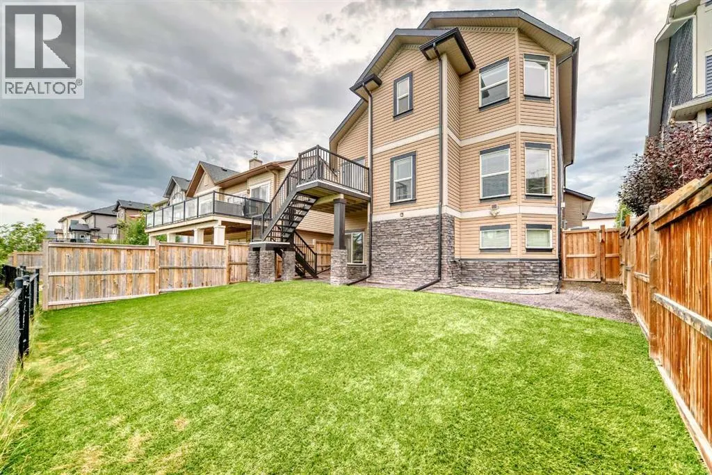 228 Kingston Way SE