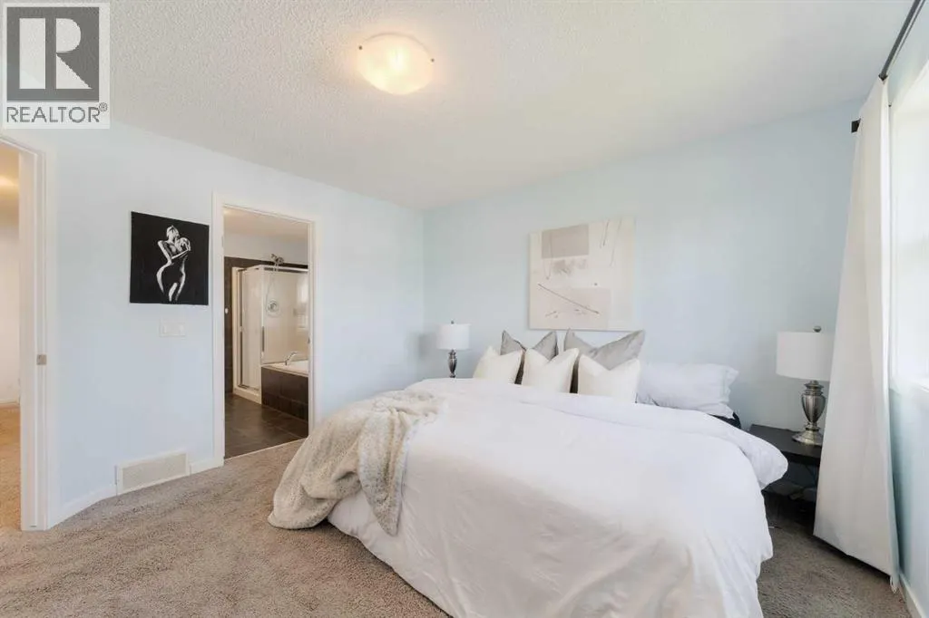 271 River Heights Crescent