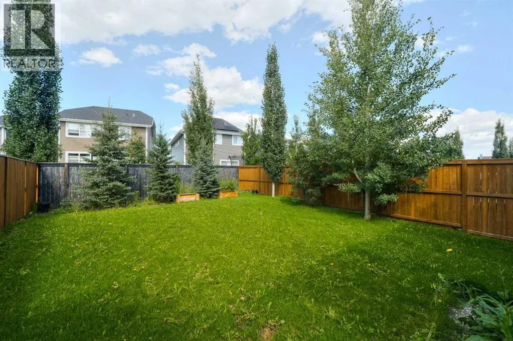271 River Heights Crescent