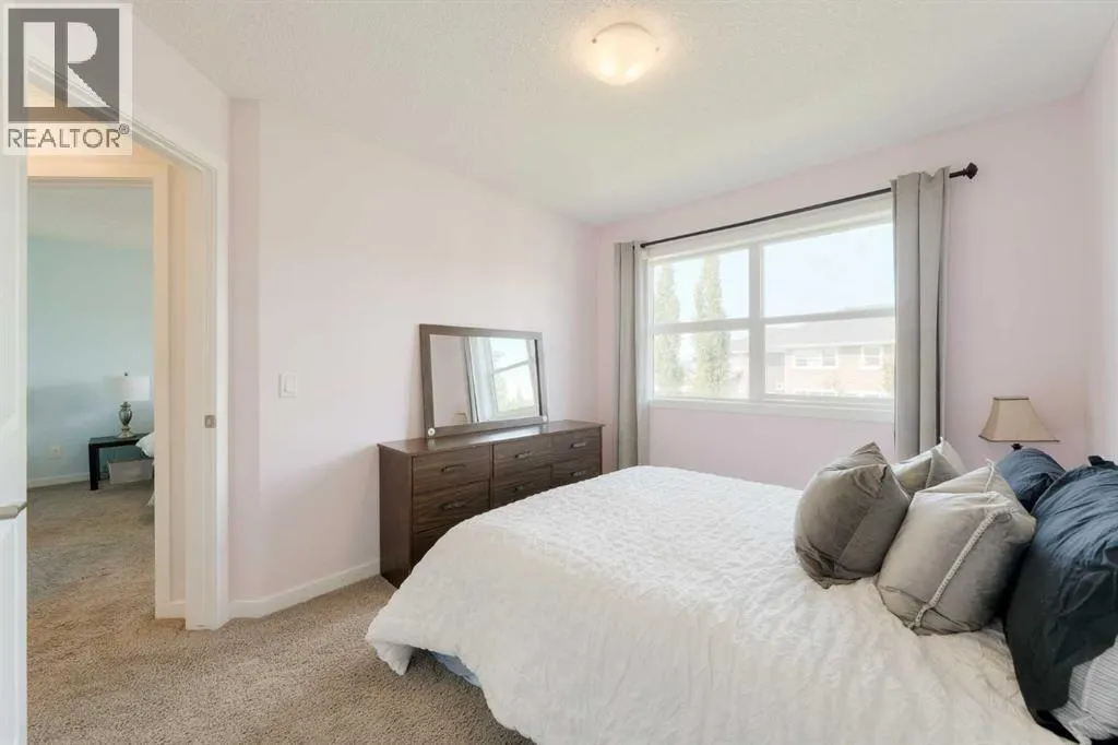 271 River Heights Crescent