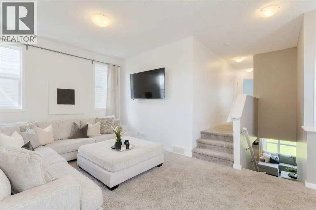 271 River Heights Crescent
