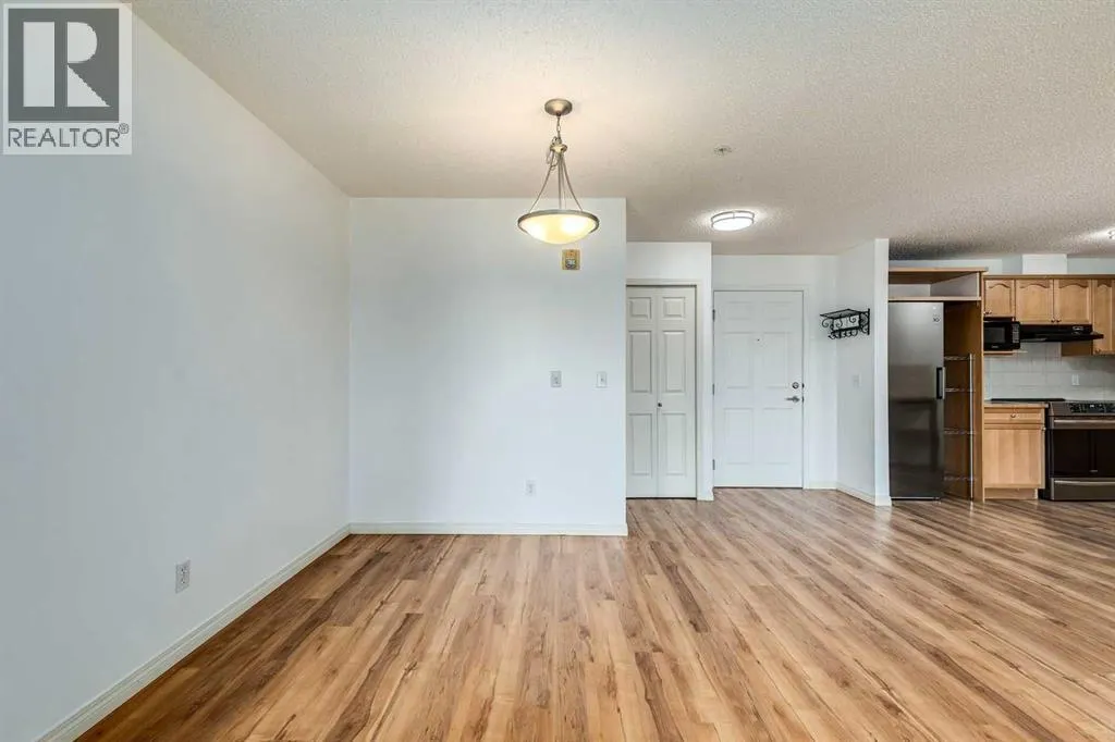 301, 128 Centre Avenue
