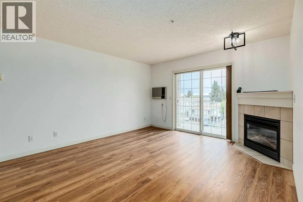 301, 128 Centre Avenue