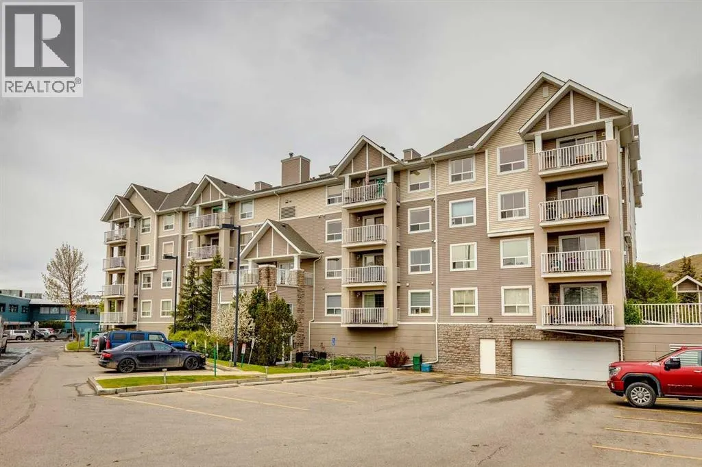 301, 128 Centre Avenue