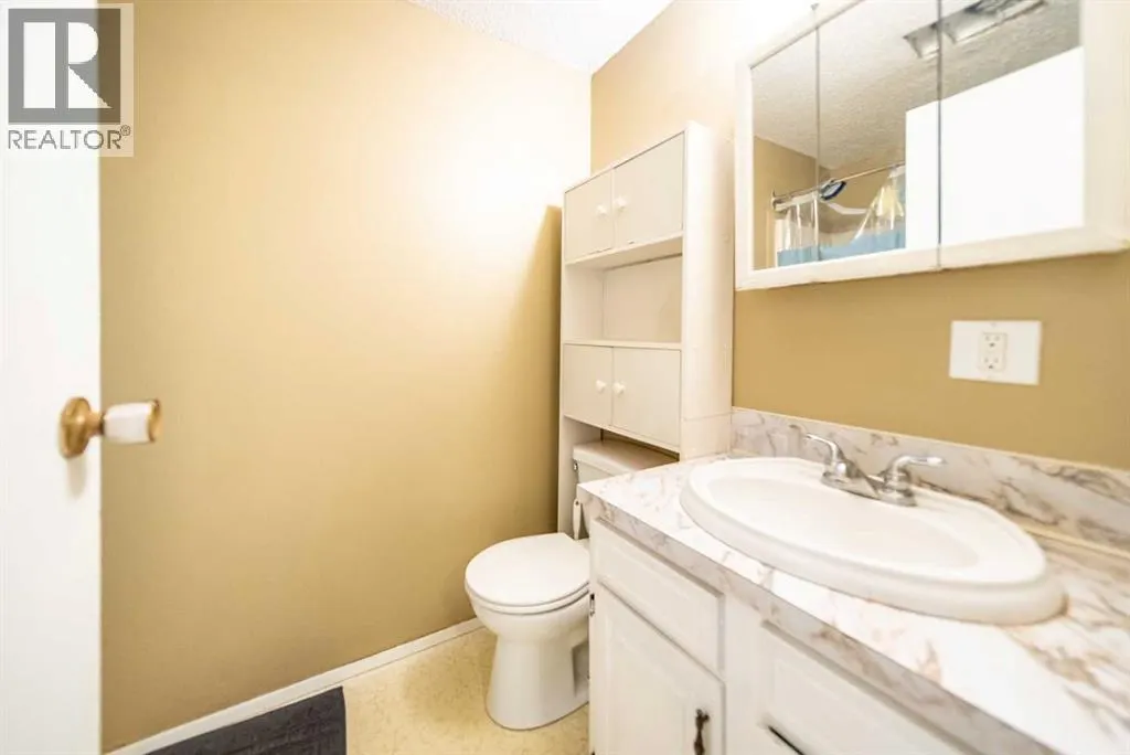 47N, 203 Lynnview Road SE