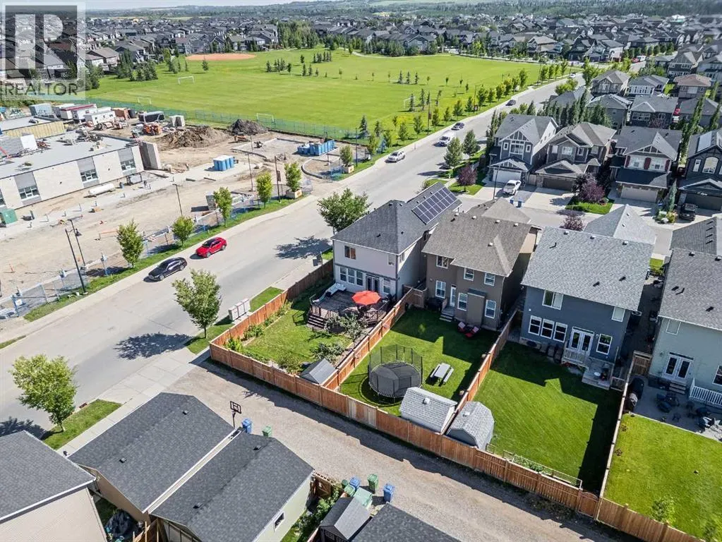 4 Legacy Court SE