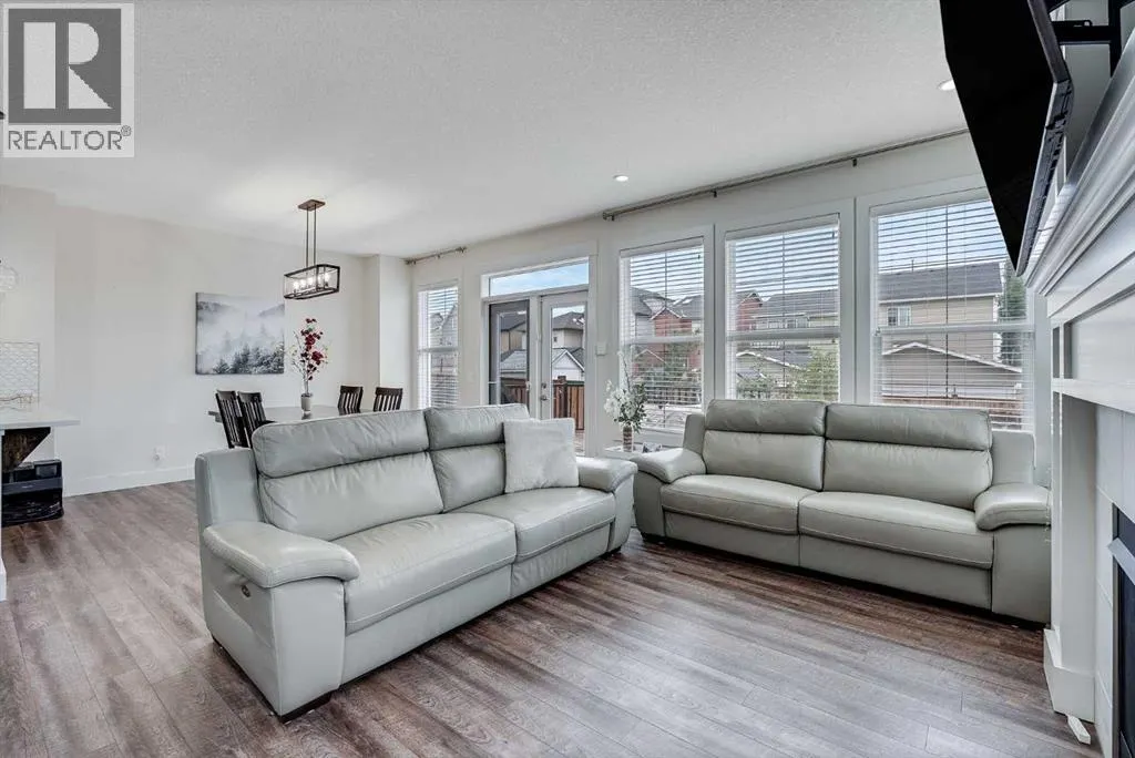 4 Legacy Court SE