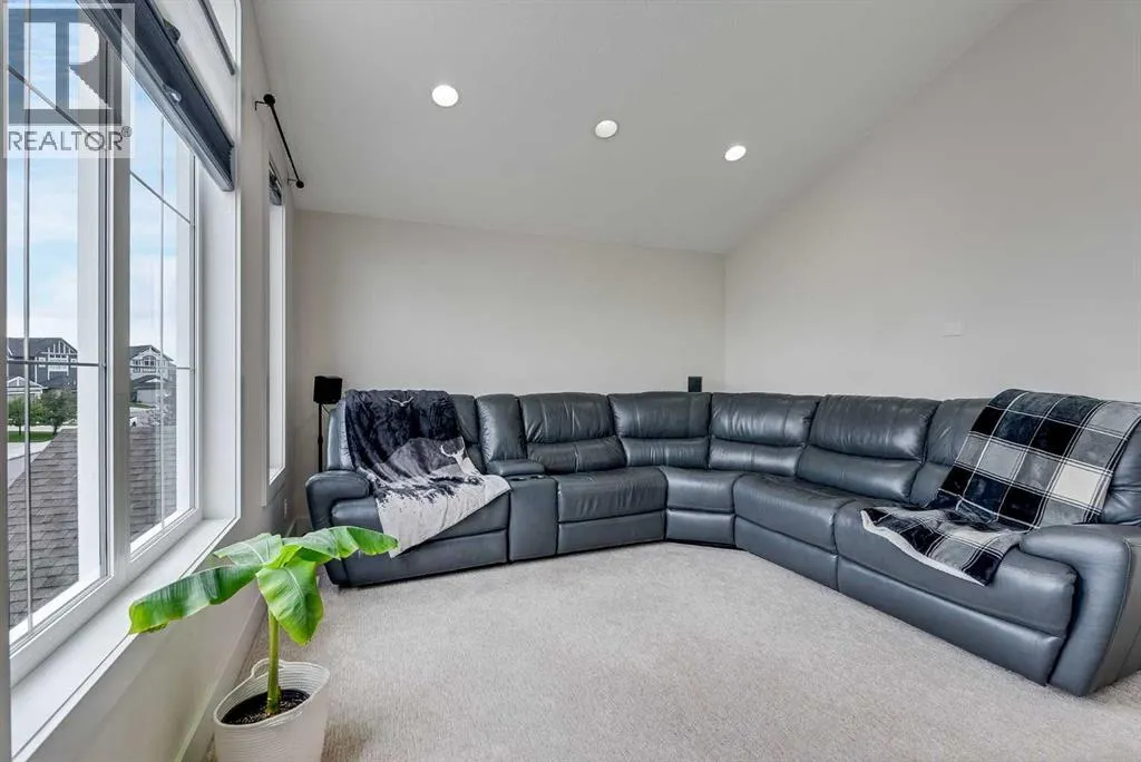 4 Legacy Court SE