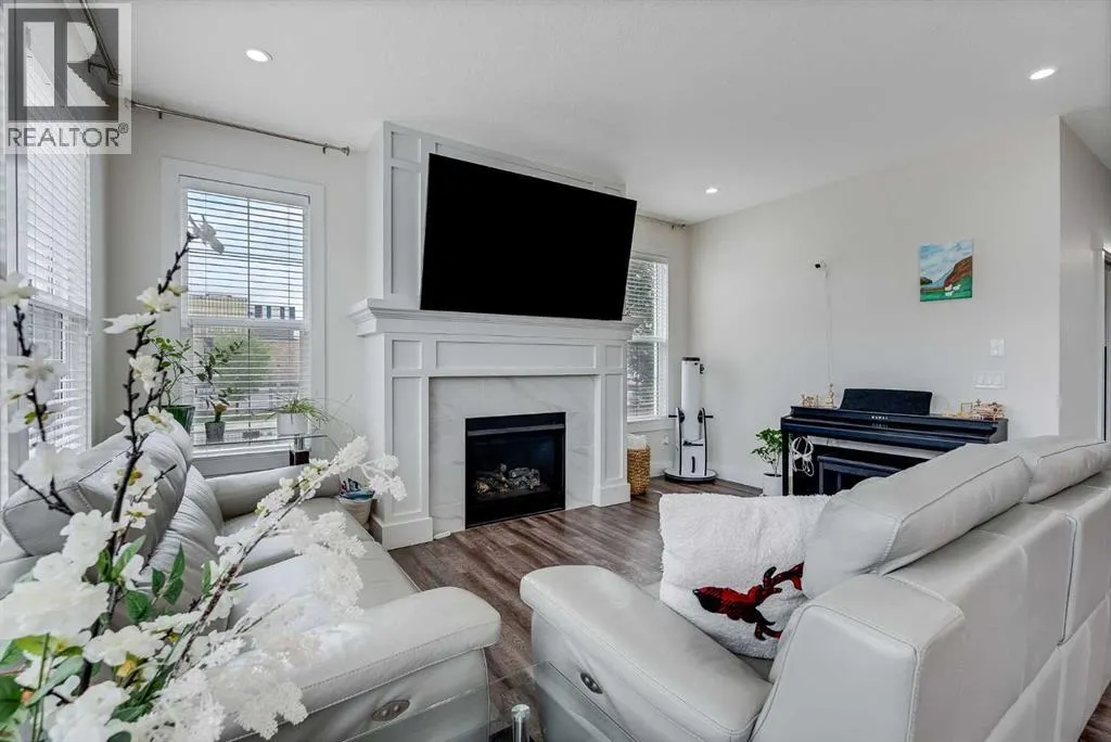 4 Legacy Court SE