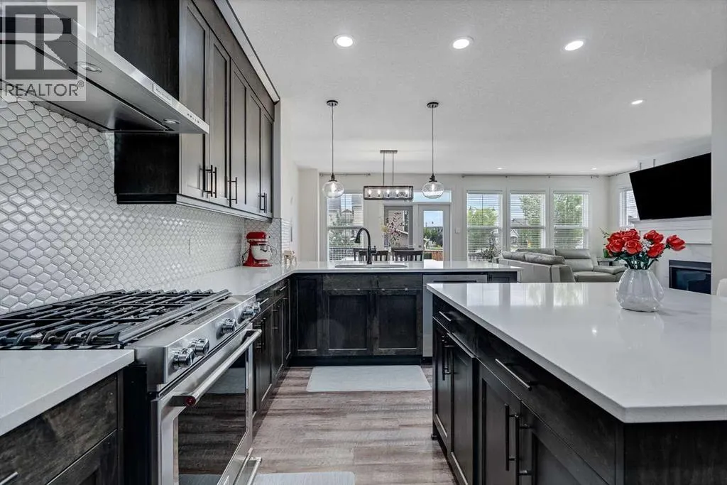 4 Legacy Court SE