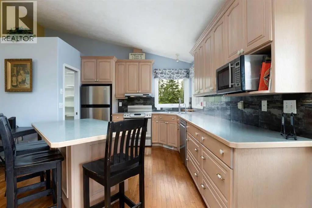 115 Community Lane