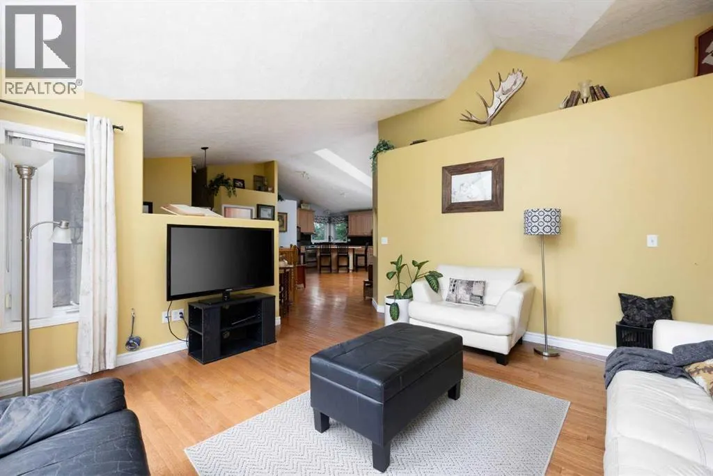 115 Community Lane