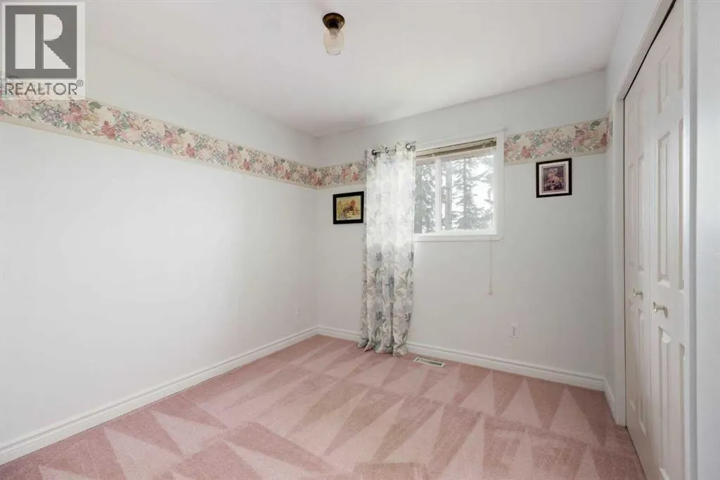 115 Community Lane