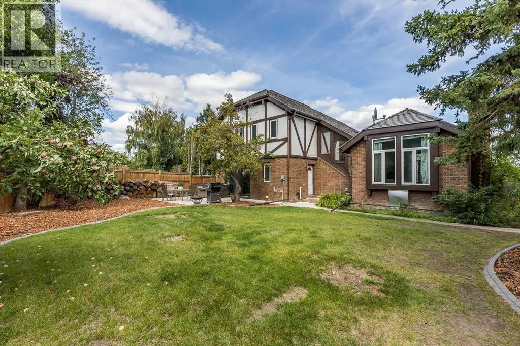 1236 Parkview Drive NE