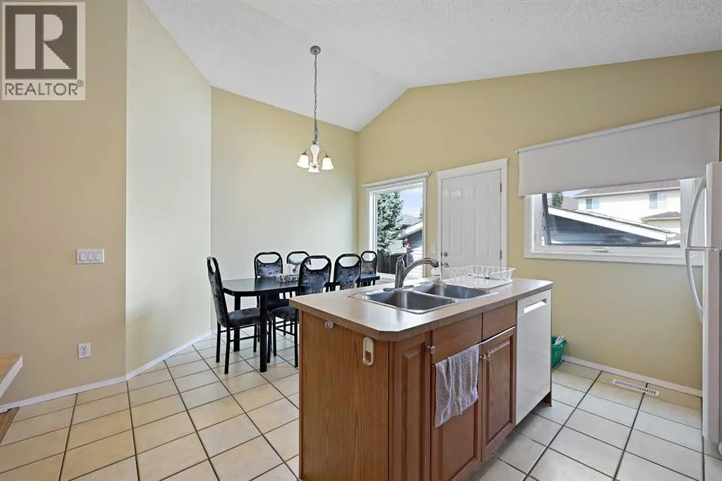 76 Prestwick Cove SE