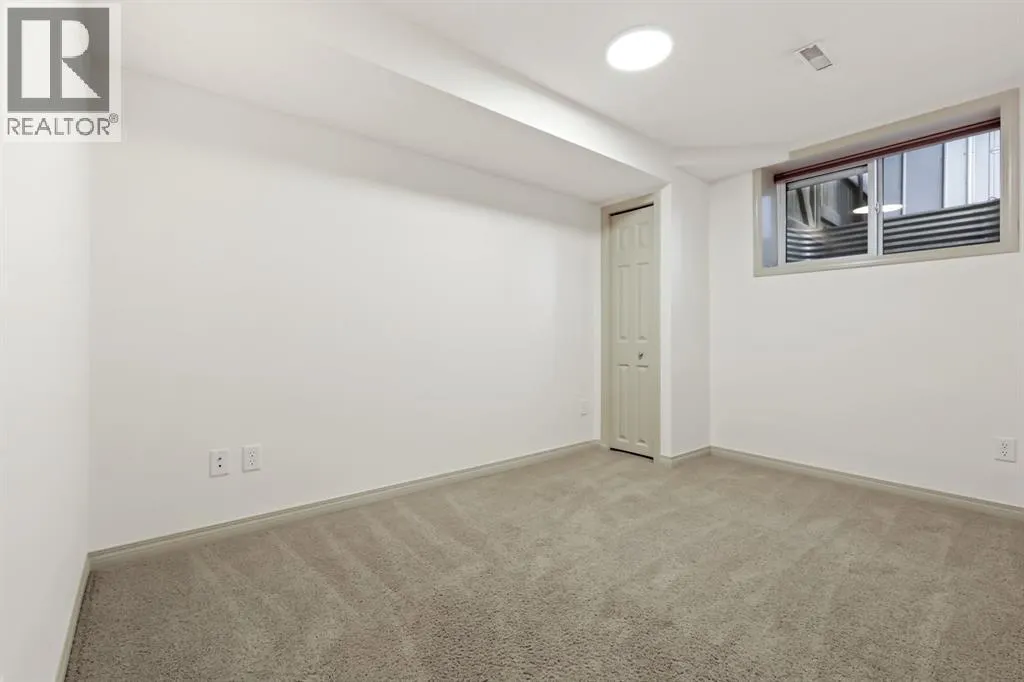52 Palis Way SW