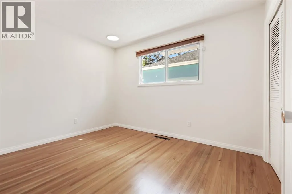 52 Palis Way SW