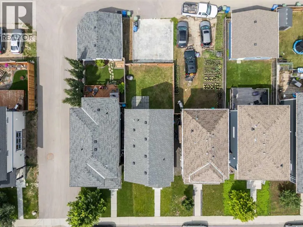 336 Marquis Heights SE