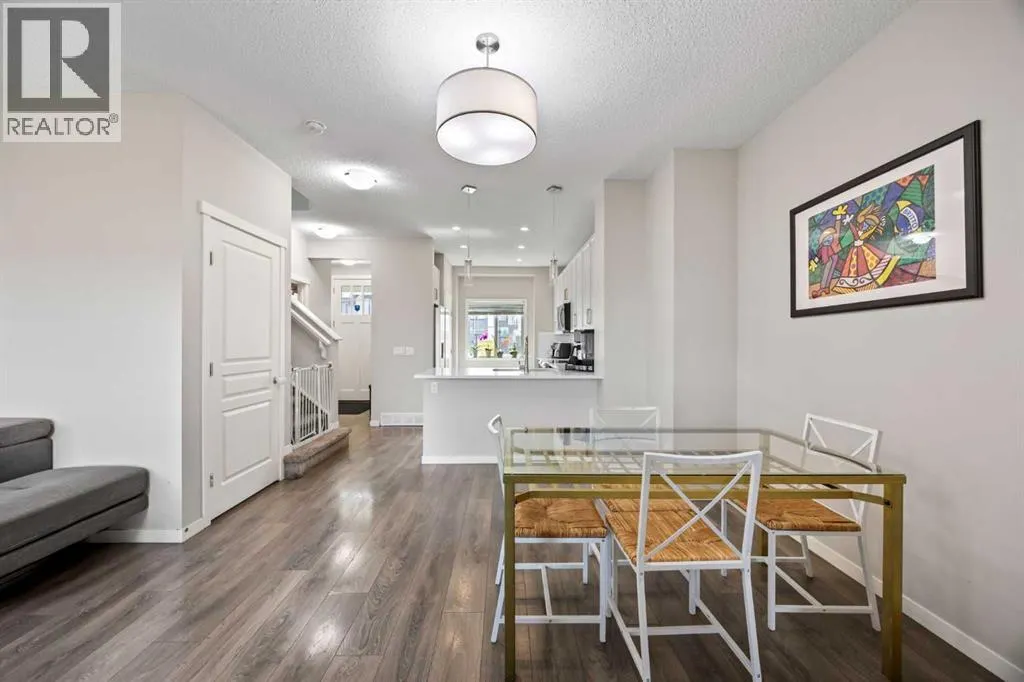 336 Marquis Heights SE
