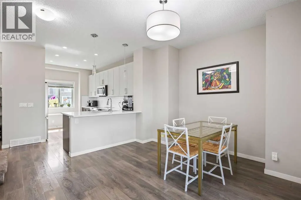 336 Marquis Heights SE