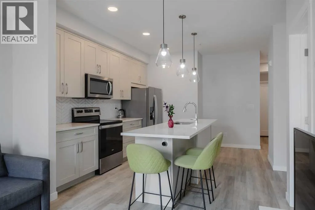 102, 200 Shawnee Square SW