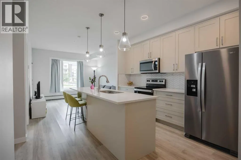 102, 200 Shawnee Square SW