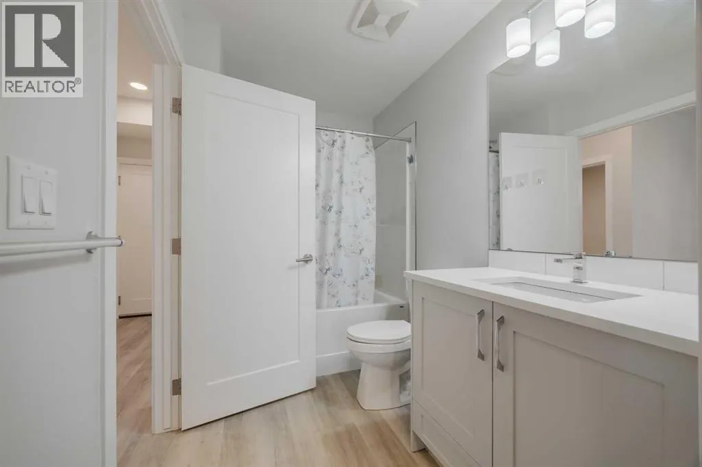 102, 200 Shawnee Square SW