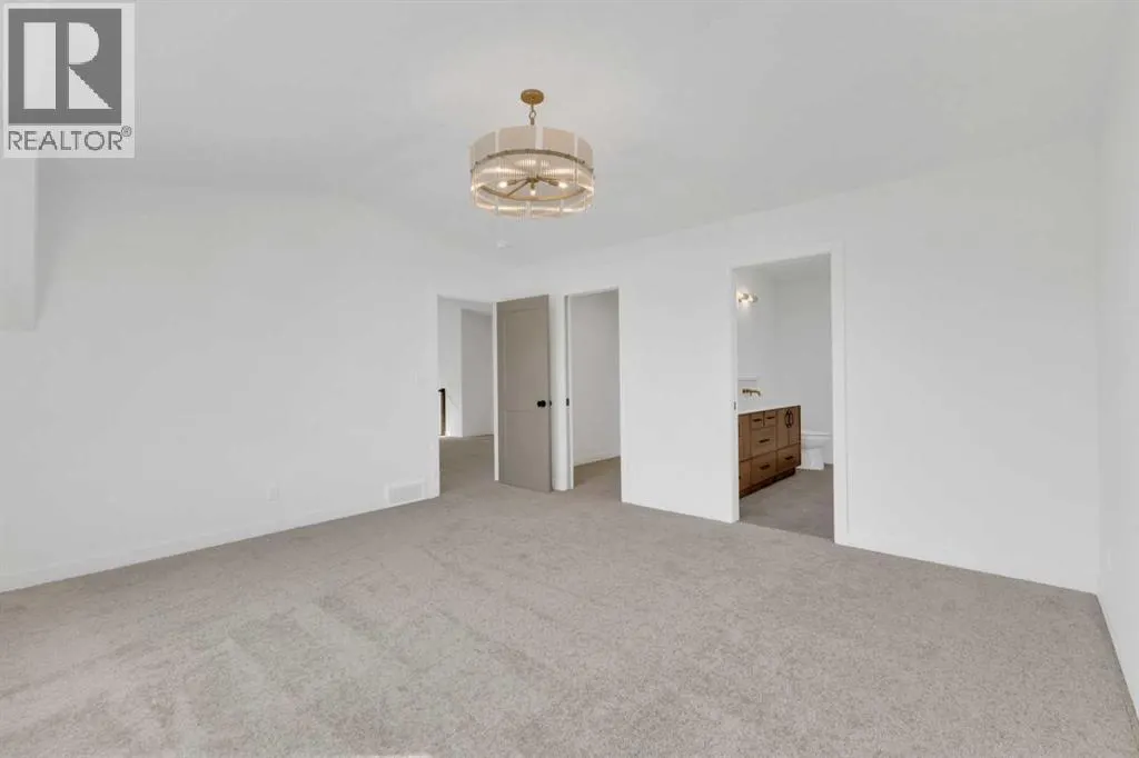 20 Eaton Crescent