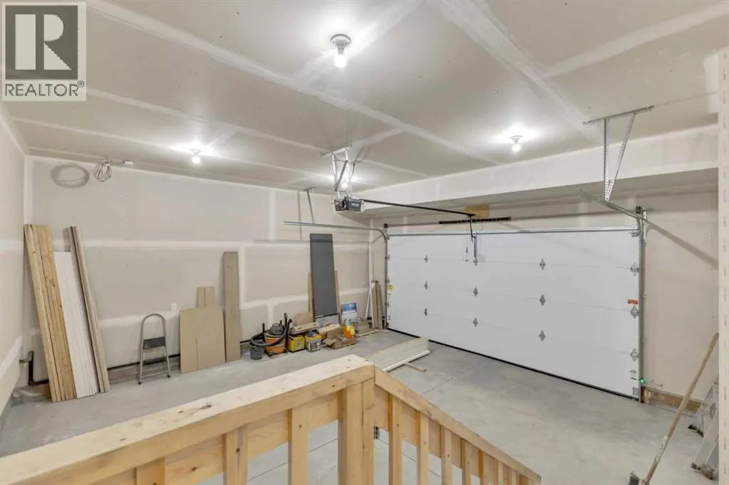 20 Eaton Crescent