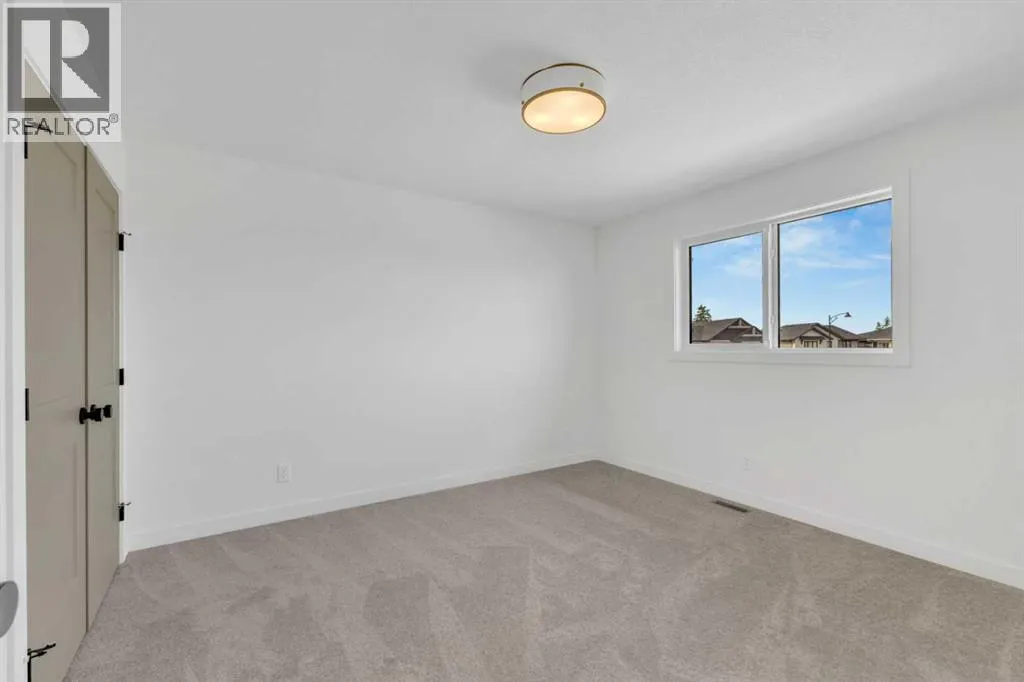 20 Eaton Crescent