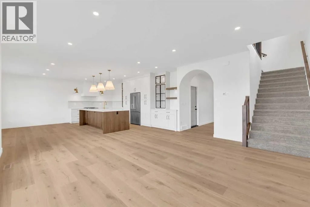 20 Eaton Crescent
