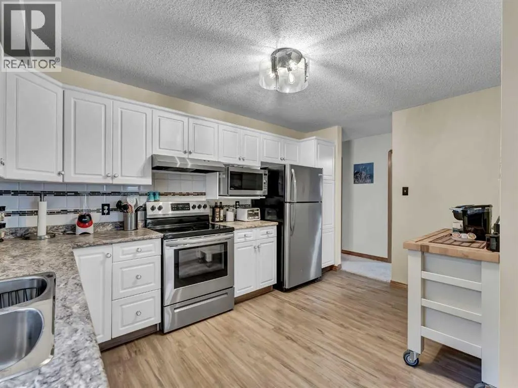 2, 407 Macleod Trail SE