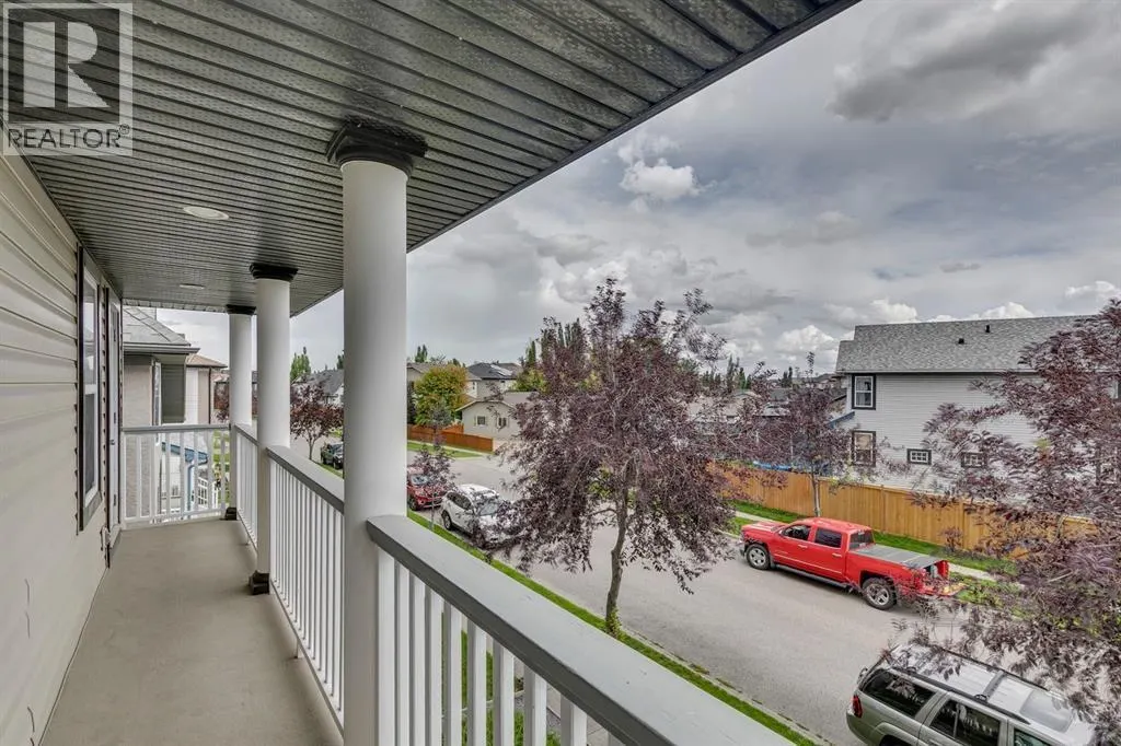 210 Elgin View SE