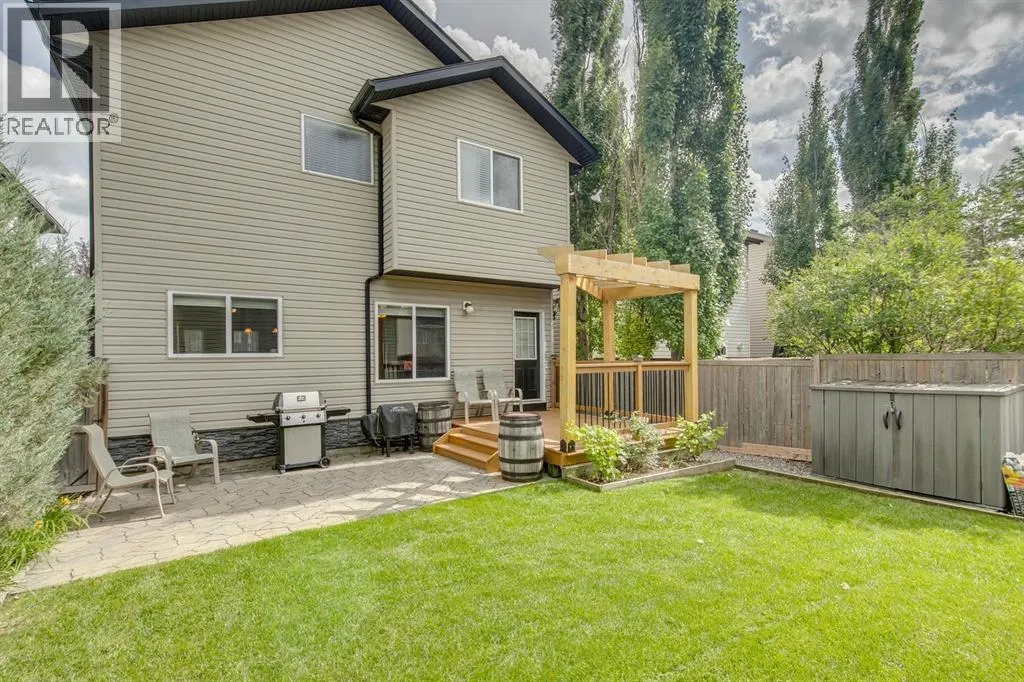 210 Elgin View SE