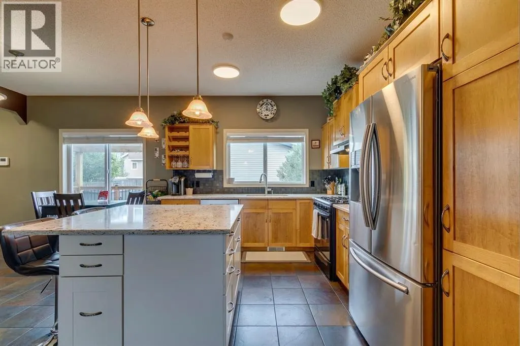 210 Elgin View SE