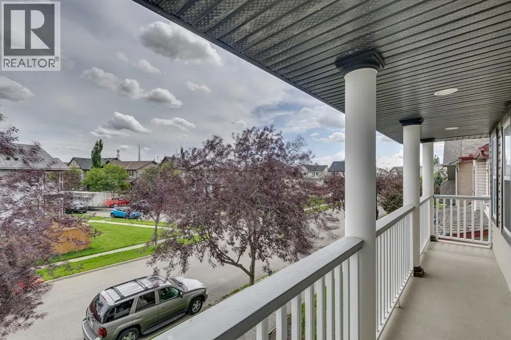 210 Elgin View SE