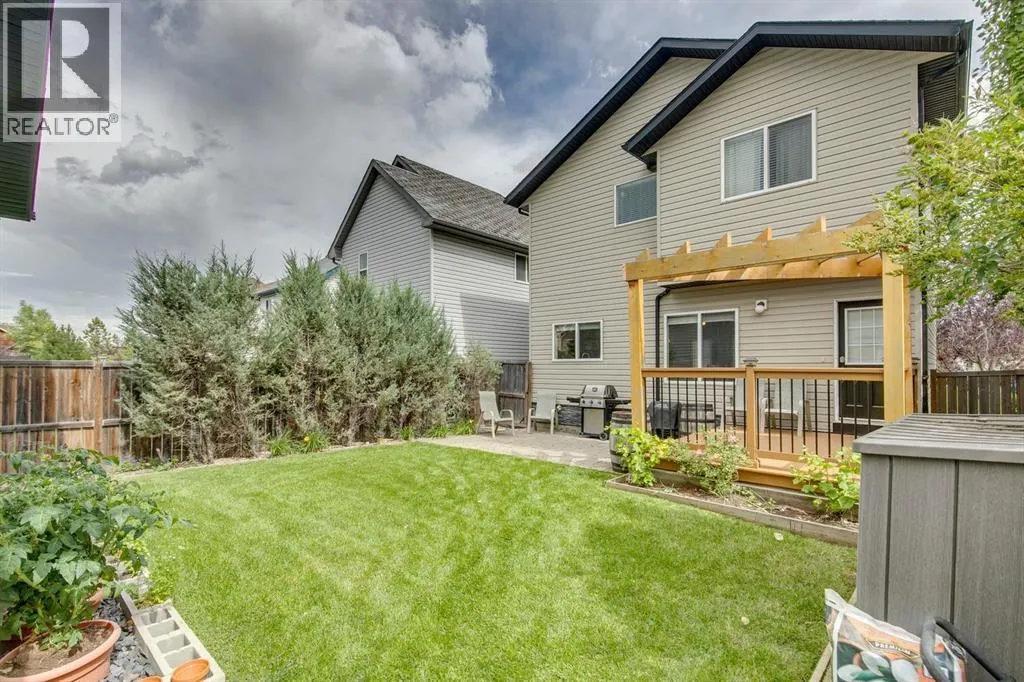 210 Elgin View SE
