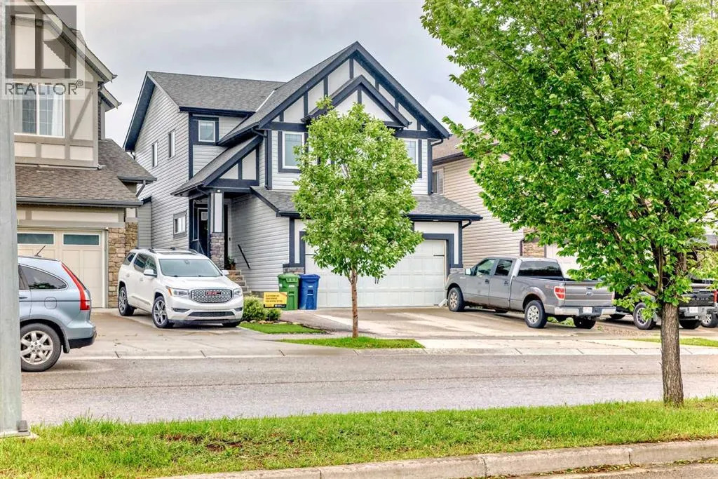 165 Hillcrest Drive SW