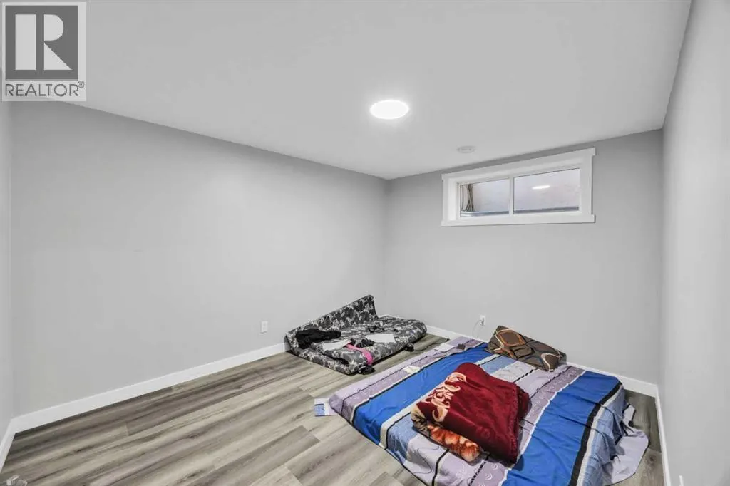 233 Aspenmere Circle