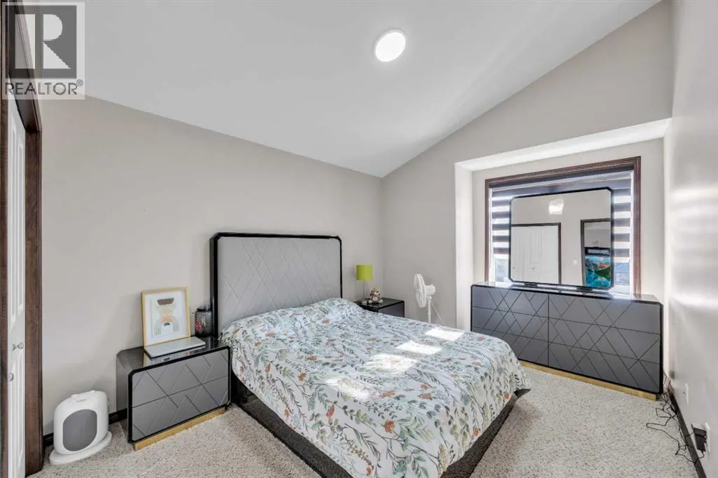 233 Aspenmere Circle