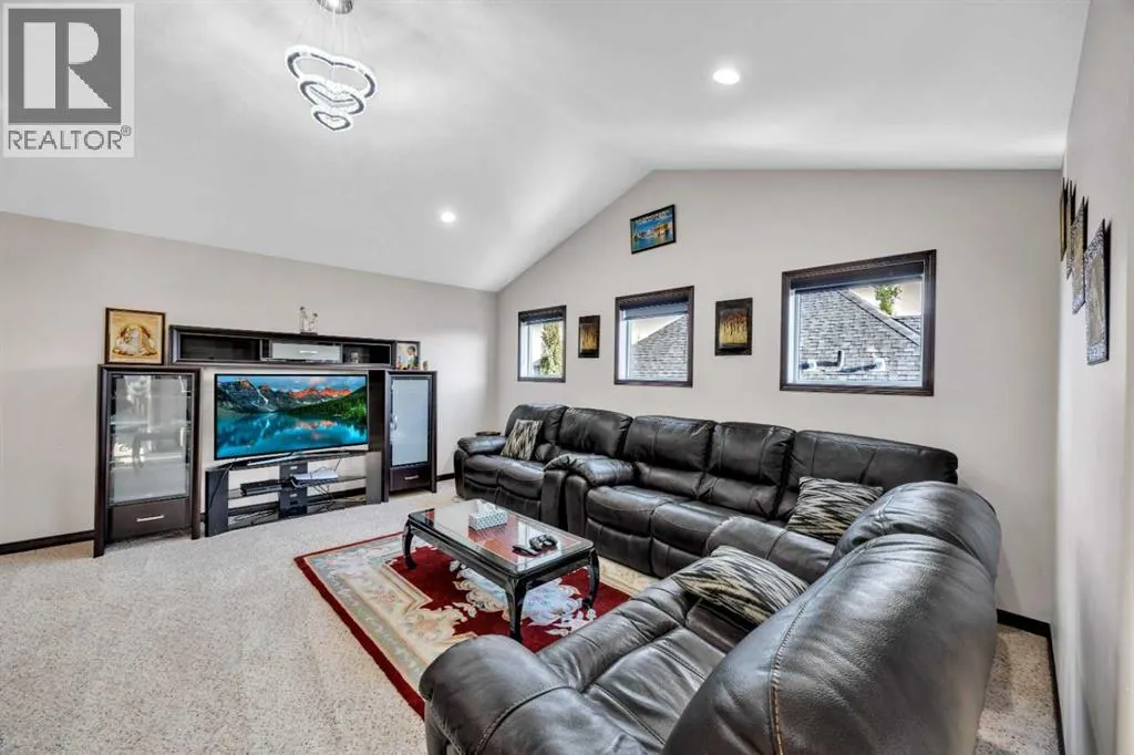 233 Aspenmere Circle
