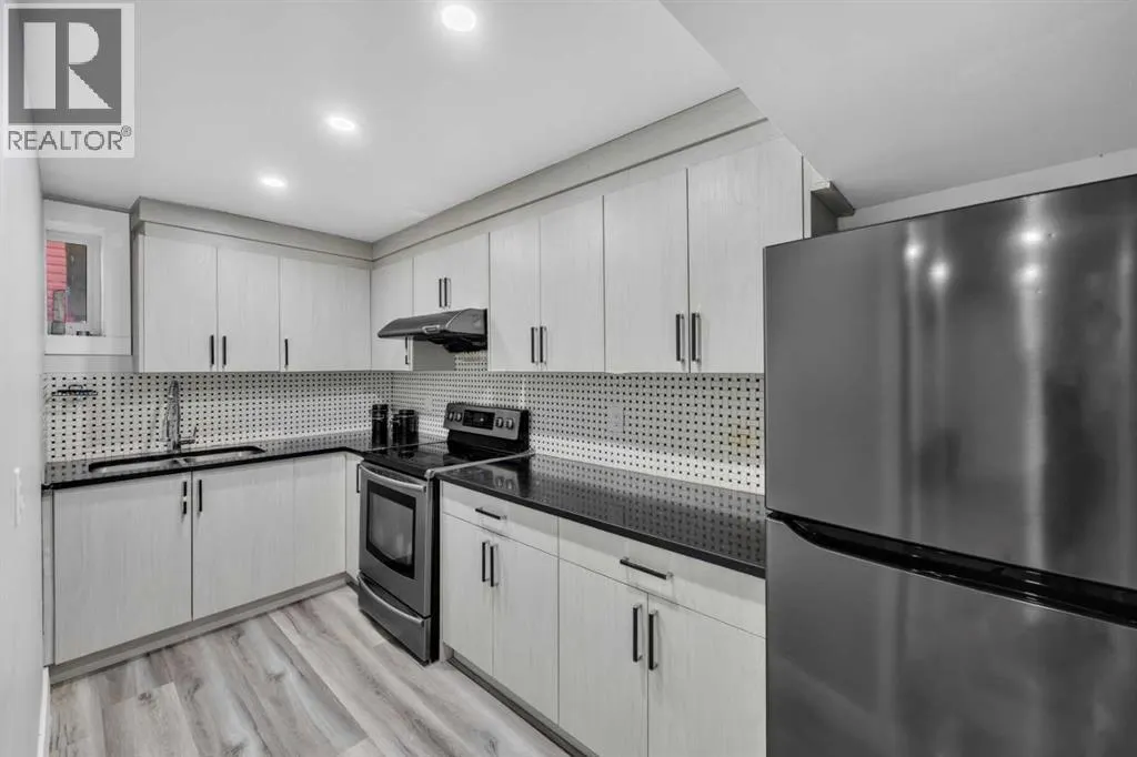 233 Aspenmere Circle