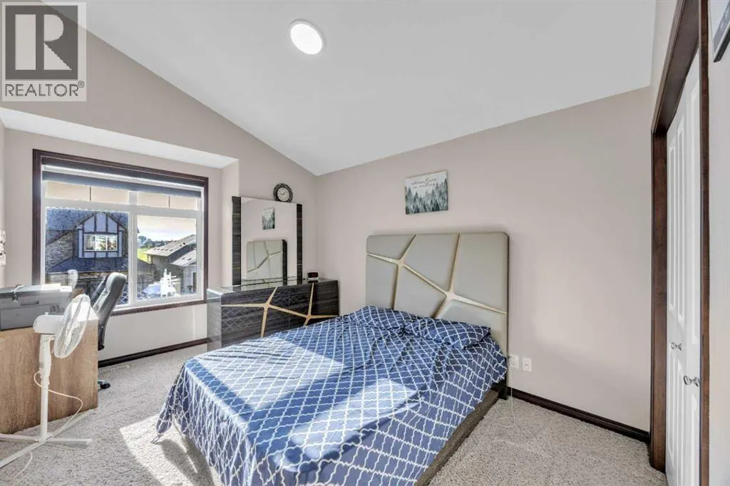 233 Aspenmere Circle