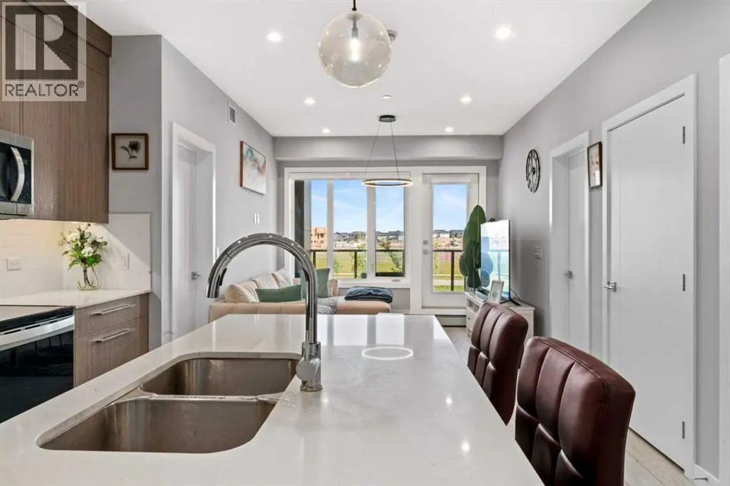 3221, 60 Skyview Ranch Road NE
