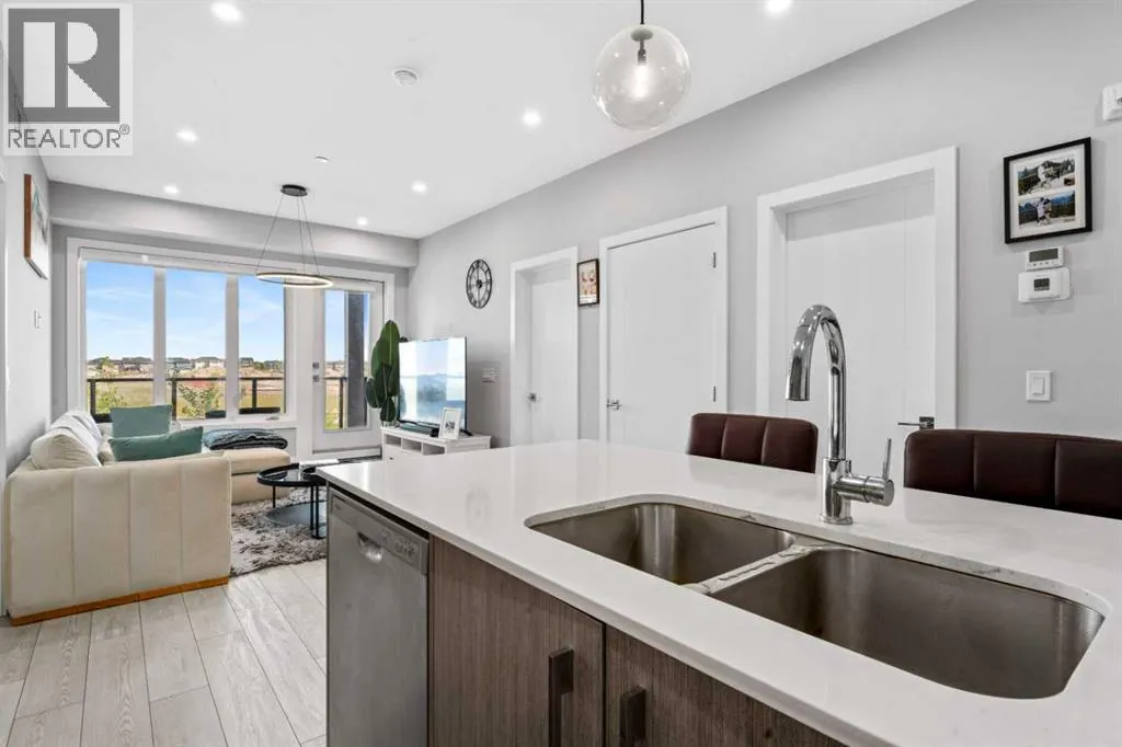 3221, 60 Skyview Ranch Road NE